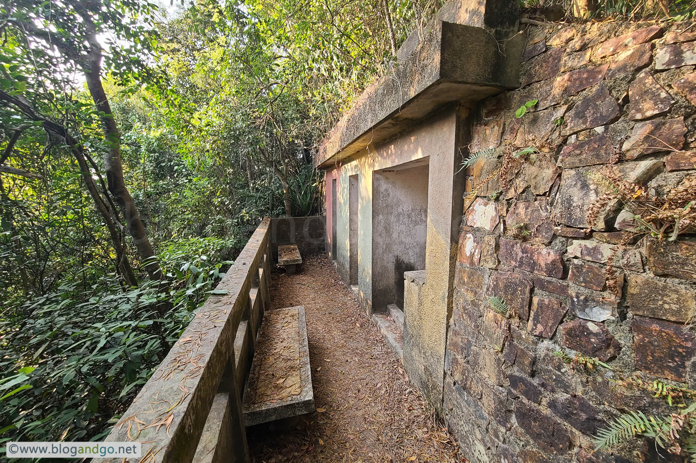 Pinewood Battery - The Latrines